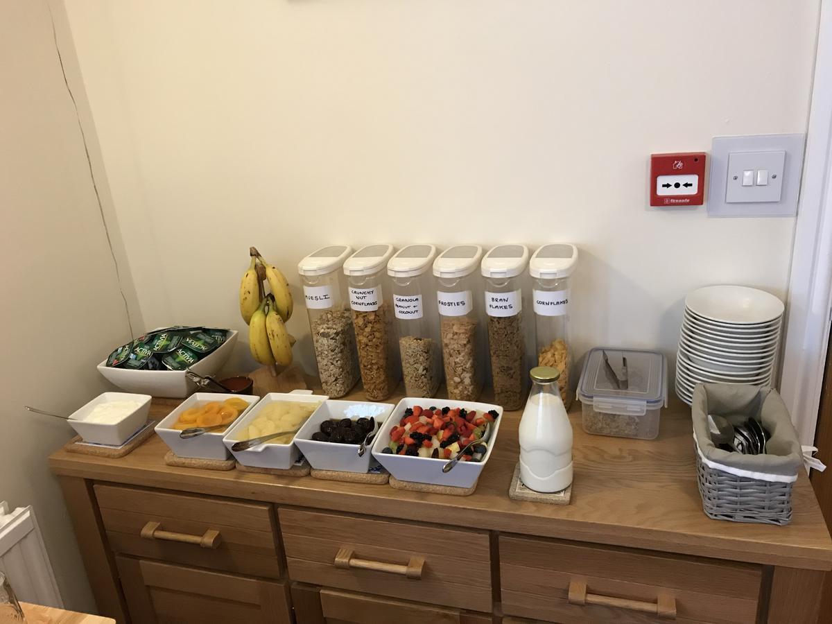 Bron Menai Guest House Карнарвон Экстерьер фото
